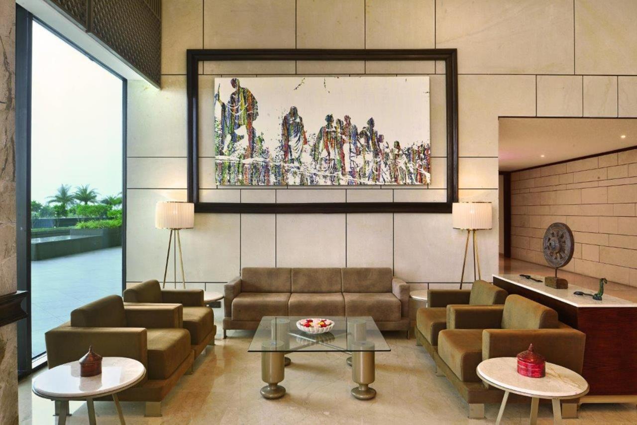 Gift City Club, A Member Of Radisson Individuals Gandhinagar Buitenkant foto