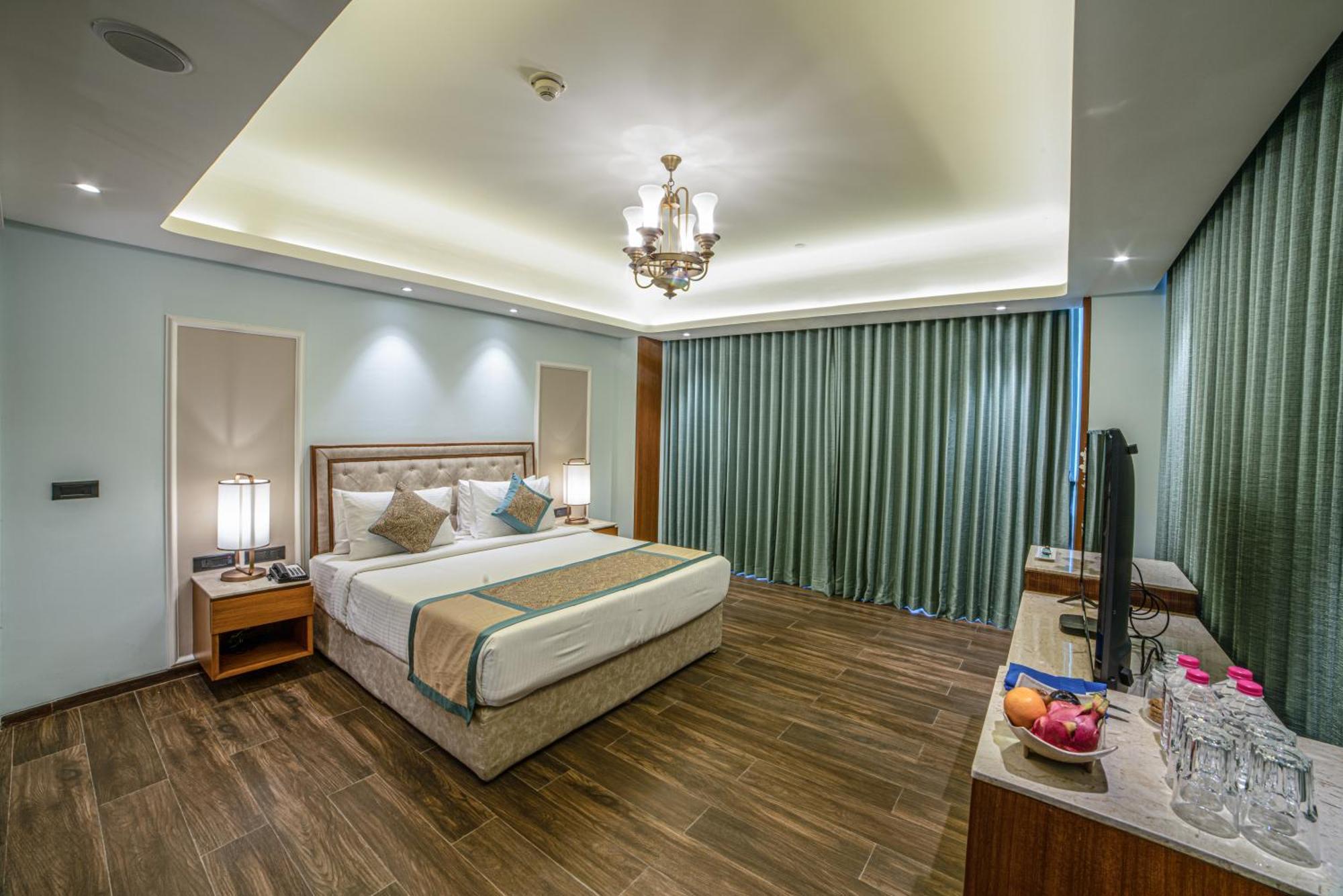 Gift City Club, A Member Of Radisson Individuals Gandhinagar Buitenkant foto