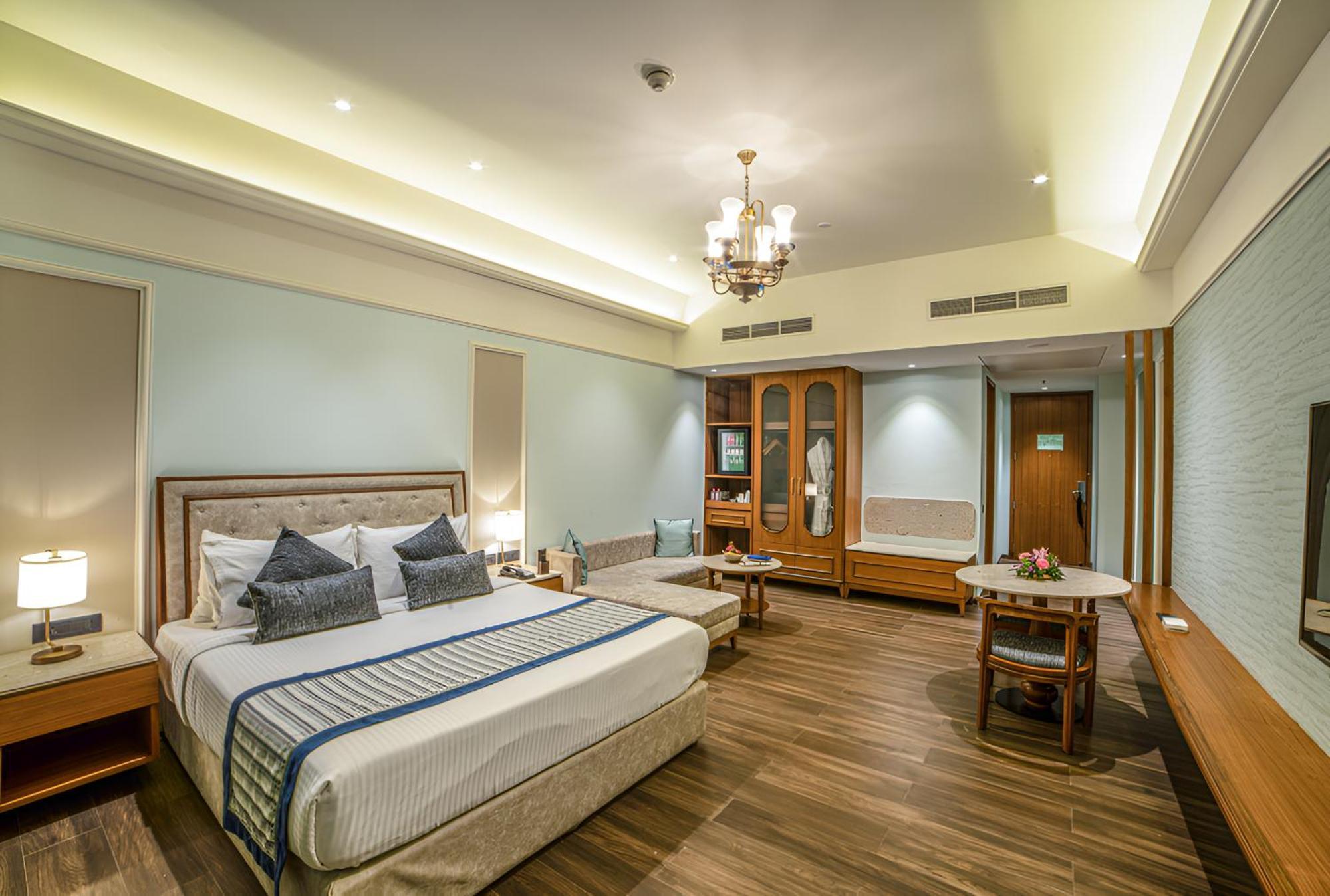 Gift City Club, A Member Of Radisson Individuals Gandhinagar Buitenkant foto